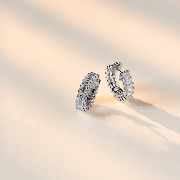DIAMOND EMERALD-CUT HOOPS